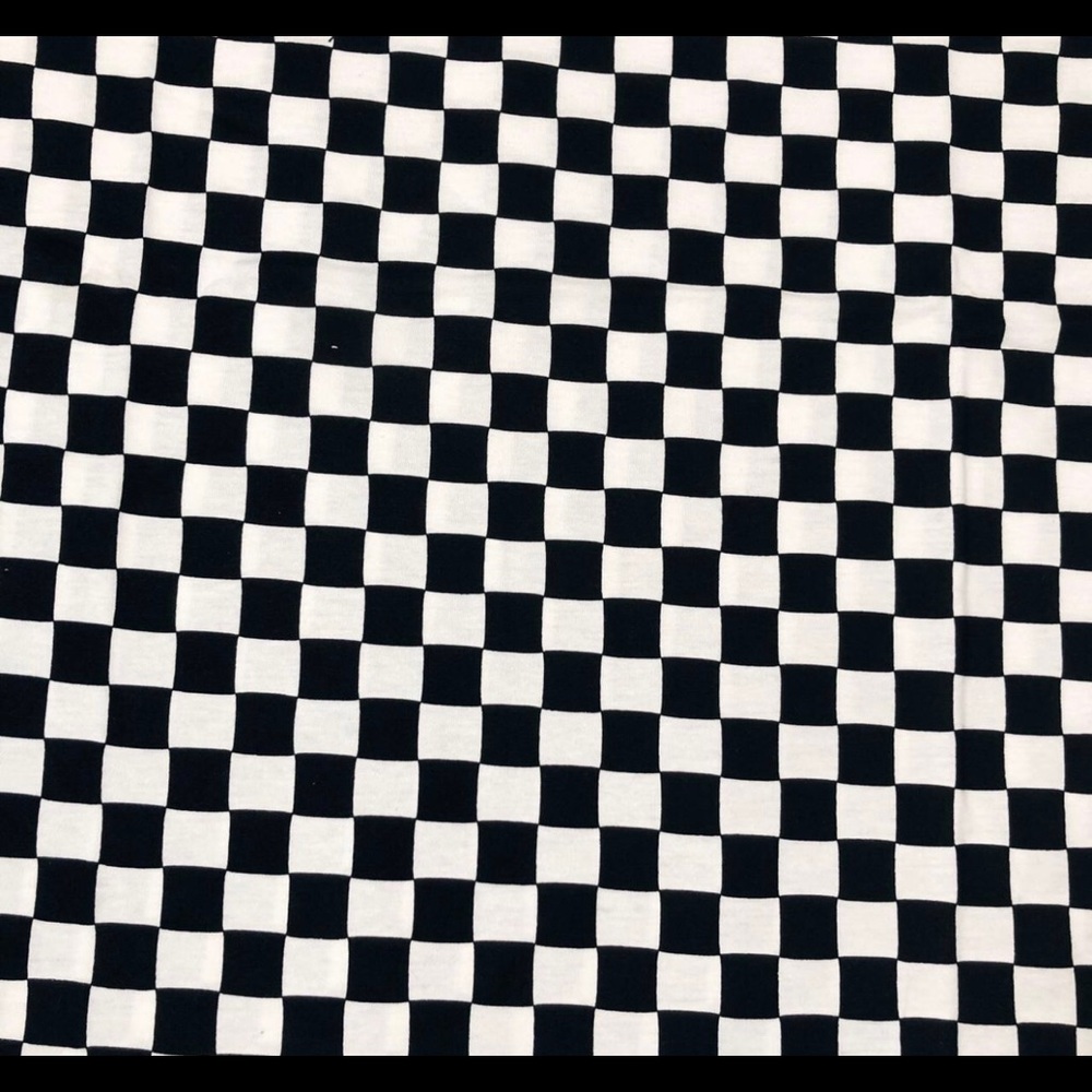 Checkered Print Short Sleeve - Picture 2 of 3